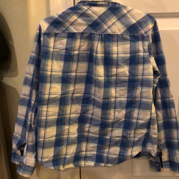 Long sleeve plaid button down shirt 😬 - Picture 2 of 2